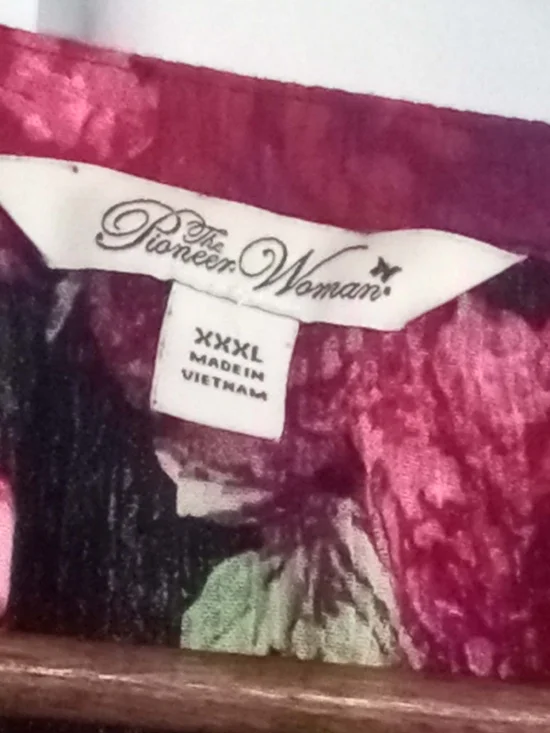 XXXL Plus Pioneer Woman Black Shirt Red Rose 3X Office V-Neck Flowy Floral Soft - Picture 4 of 6